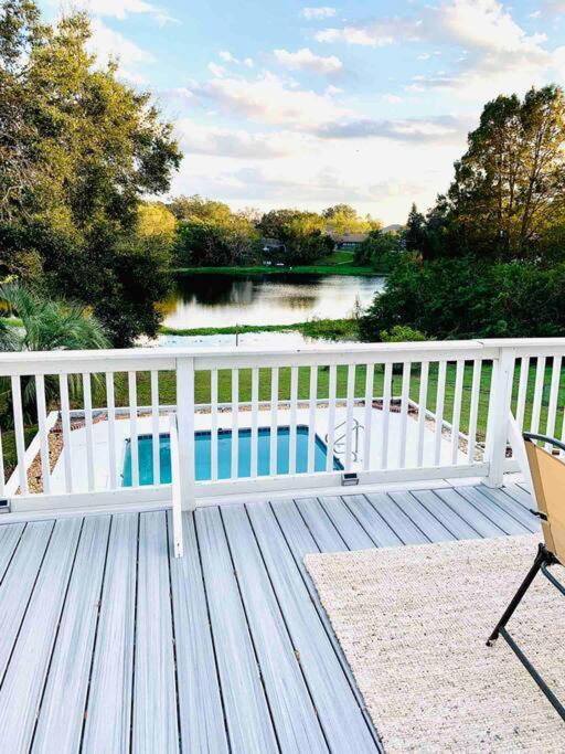 Stylish Lake Home With Huge Pool, Arcade With Ps5,And Theater Just 5 Min From Legoland Winter Haven Exterior photo