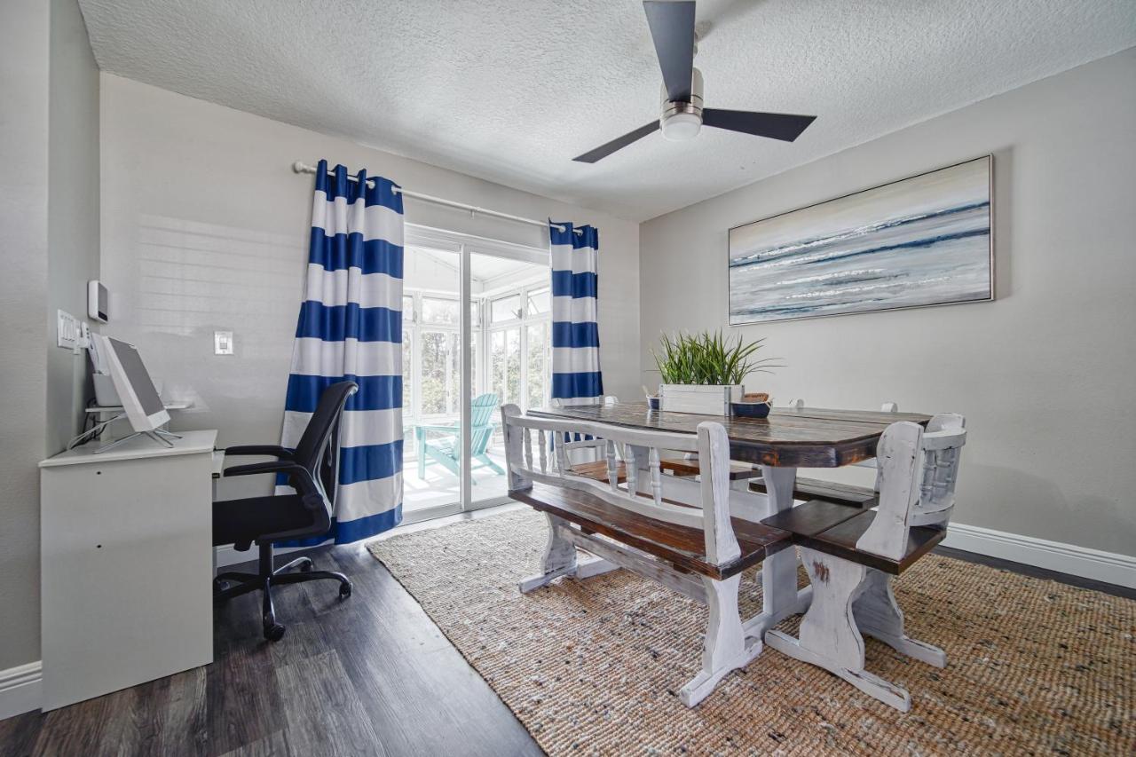 Stylish Lake Home With Huge Pool, Arcade With Ps5,And Theater Just 5 Min From Legoland Winter Haven Exterior photo